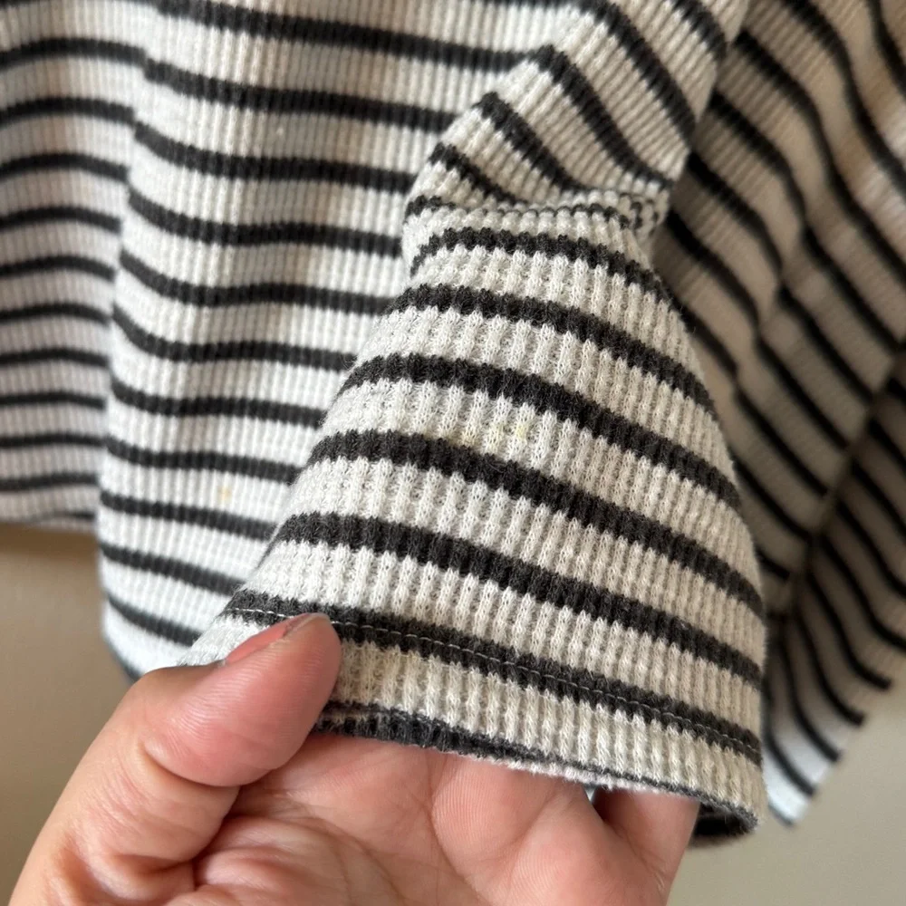 Free People We The Free Green White Striped Raglan Thermal Top Boho Chic Size M - Picture 3 of 5